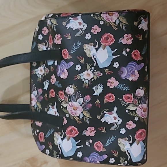 Loungefly Alice in Wonderland bag - Picture 6 of 10
